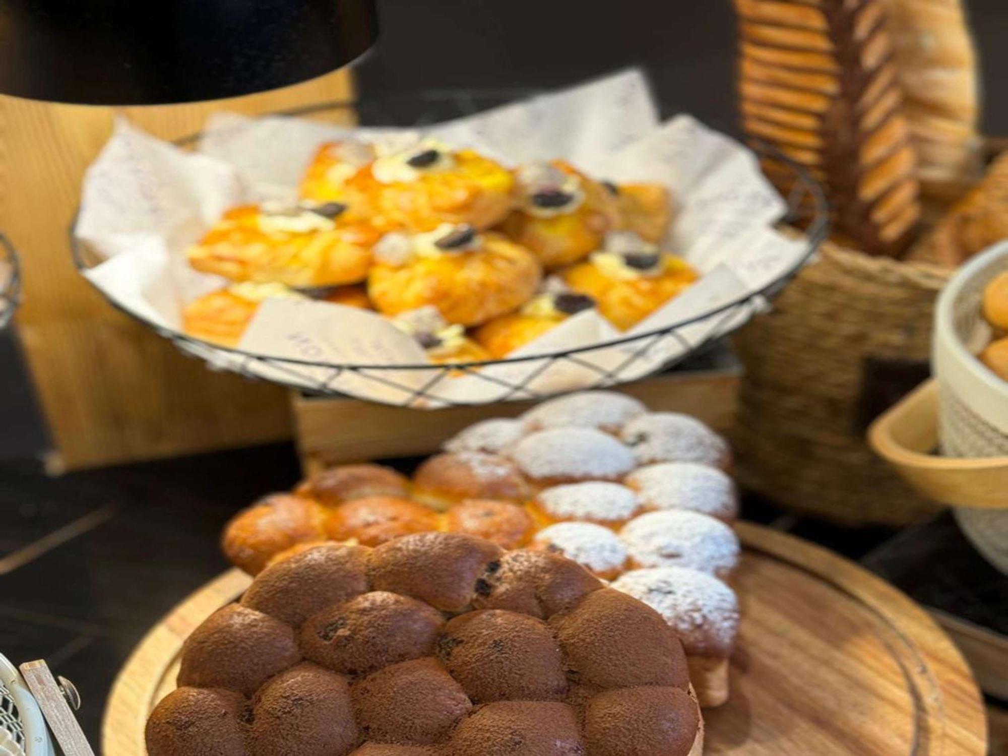 Novotel Jazan Exterior foto A chocolate bread