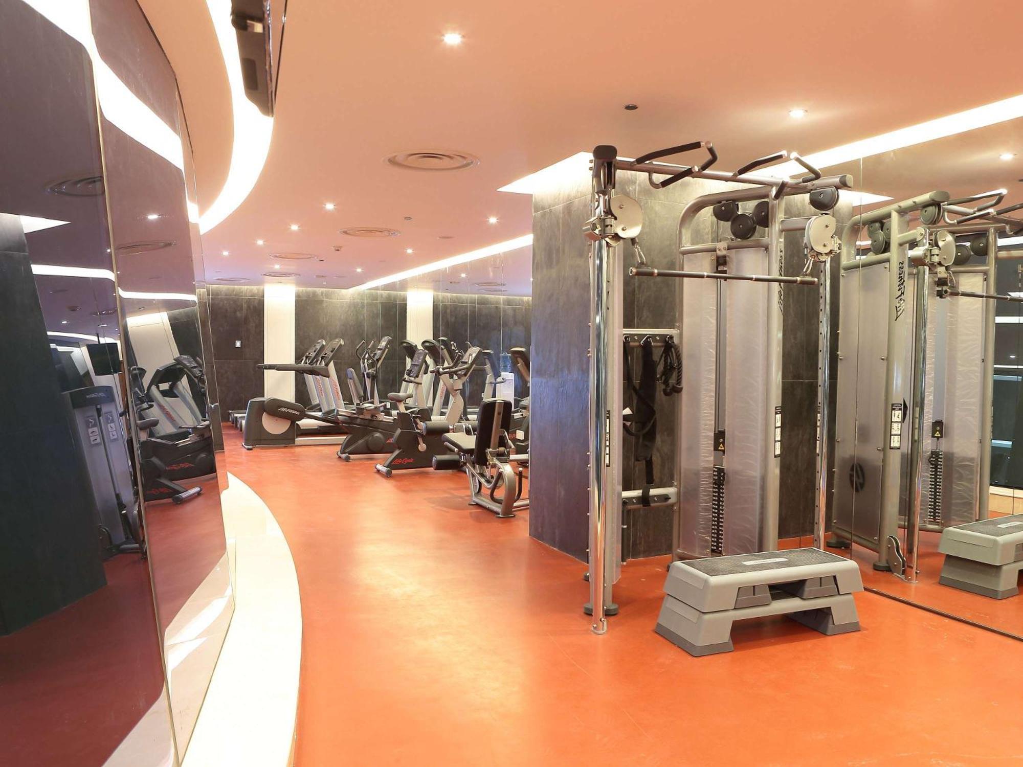 Novotel Jazan Exterior foto The gym at the hotel