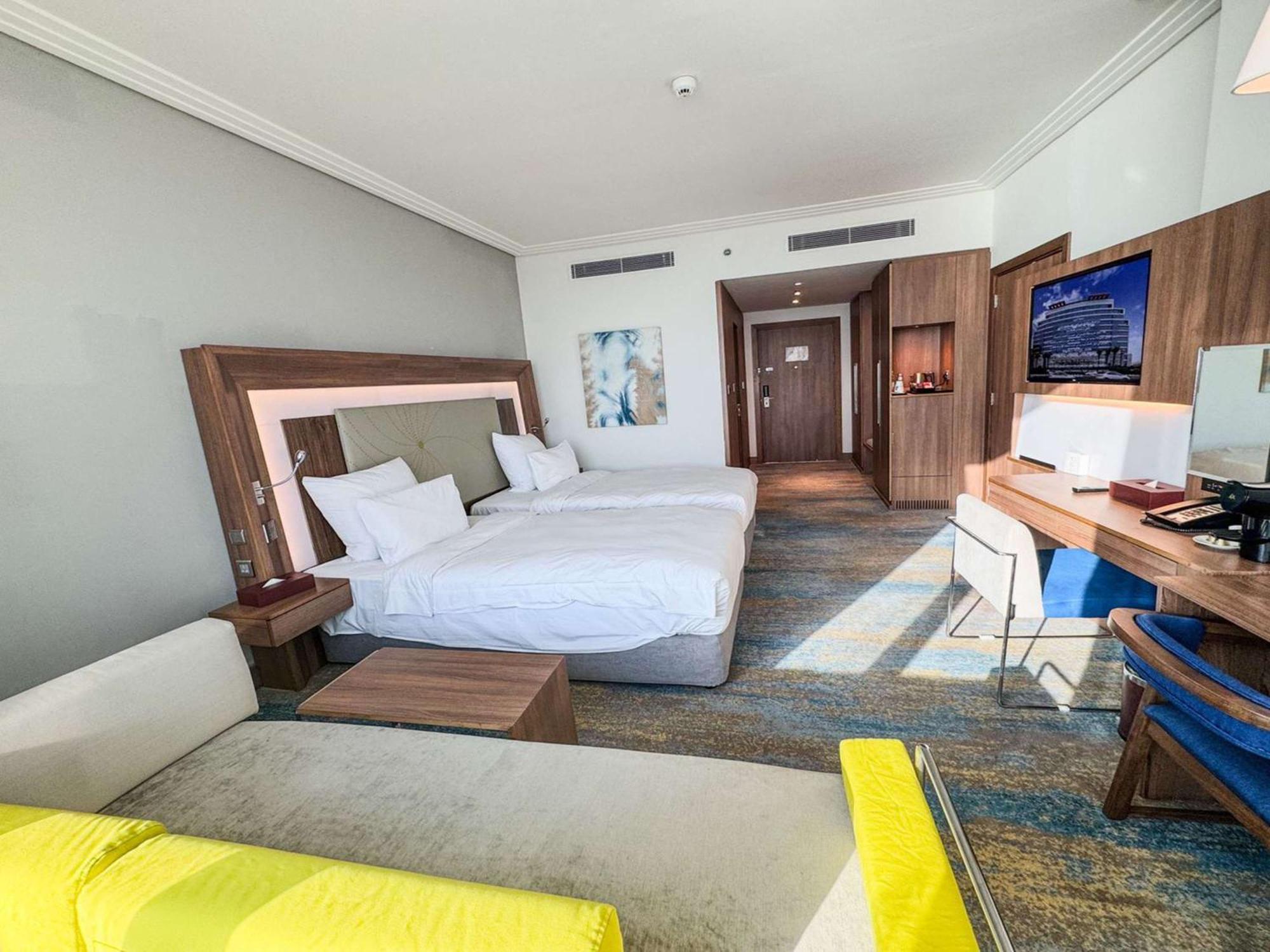 Novotel Jazan Exterior foto A room at the hotel