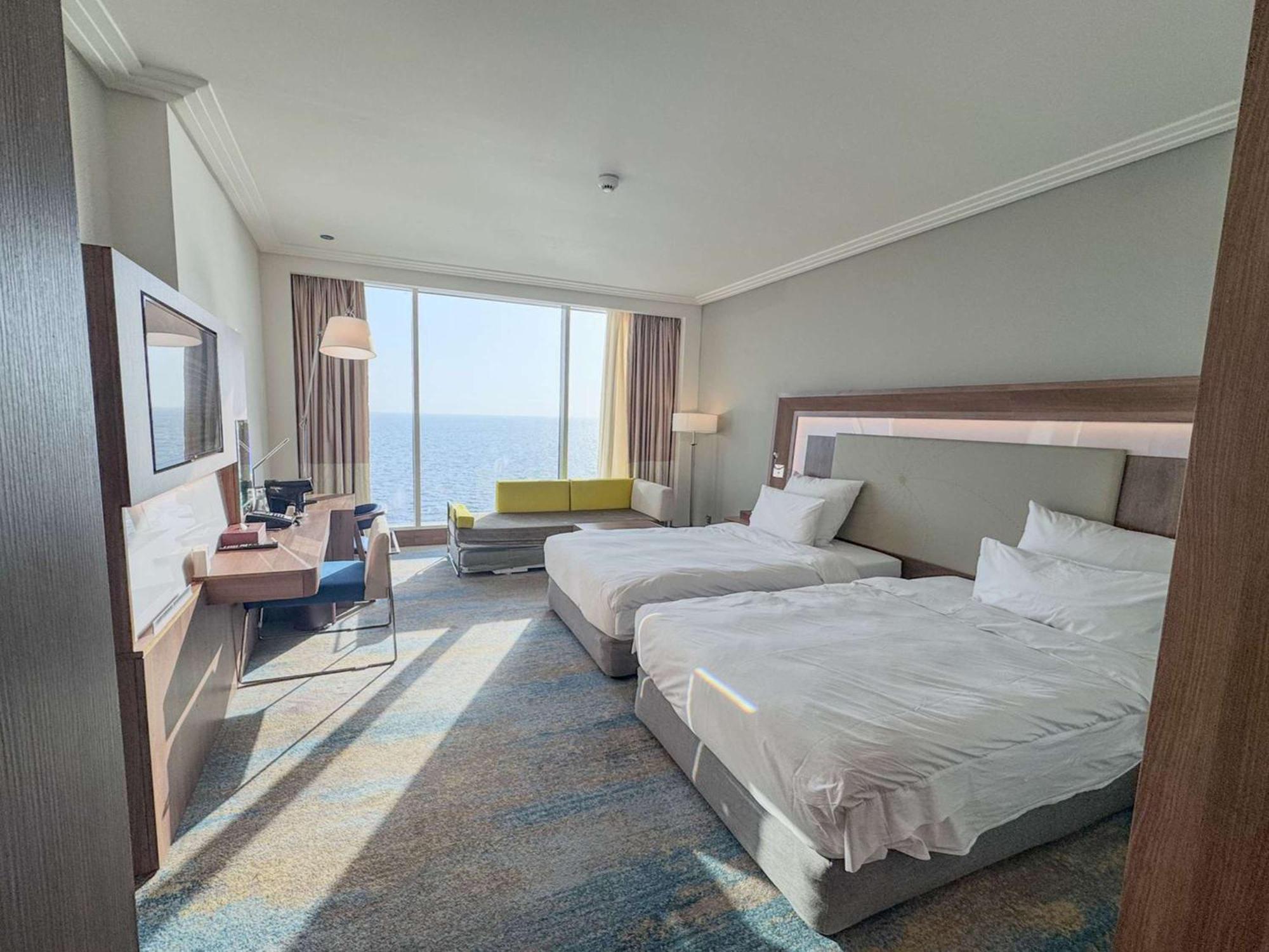 Novotel Jazan Exterior foto A room at the hotel