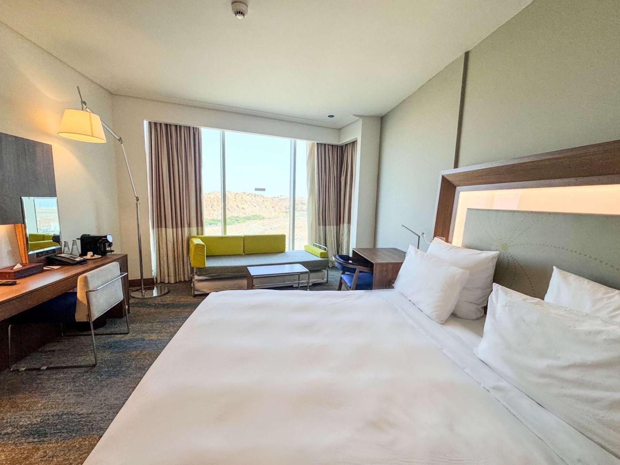 Novotel Jazan Exterior foto A room at the hotel