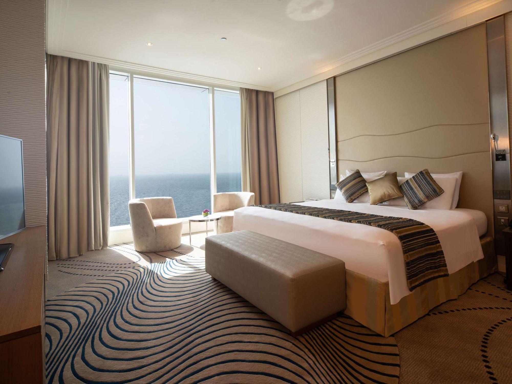 Novotel Jazan Exterior foto A bedroom at the hotel