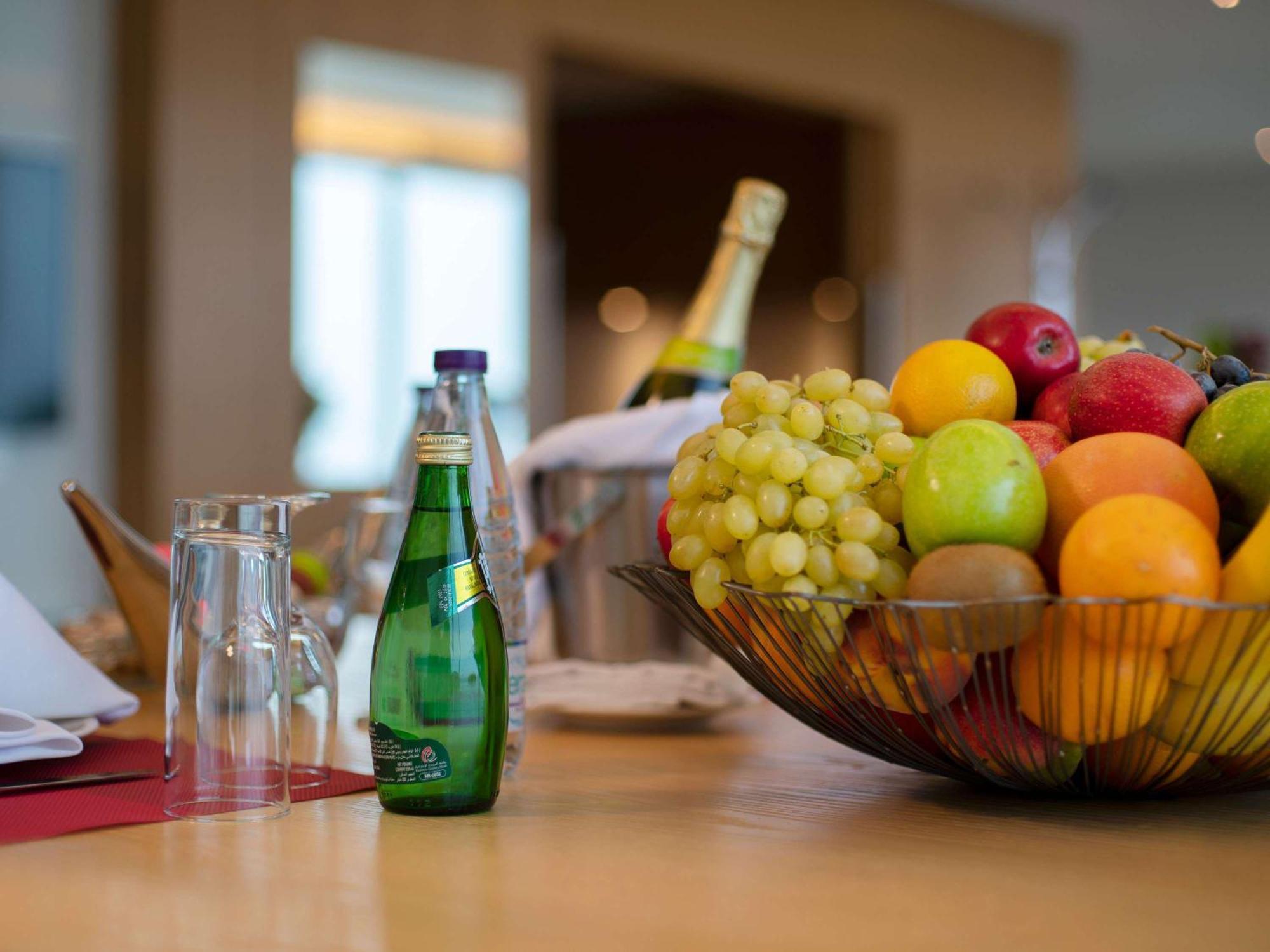 Novotel Jazan Exterior foto A bottle of mineral water